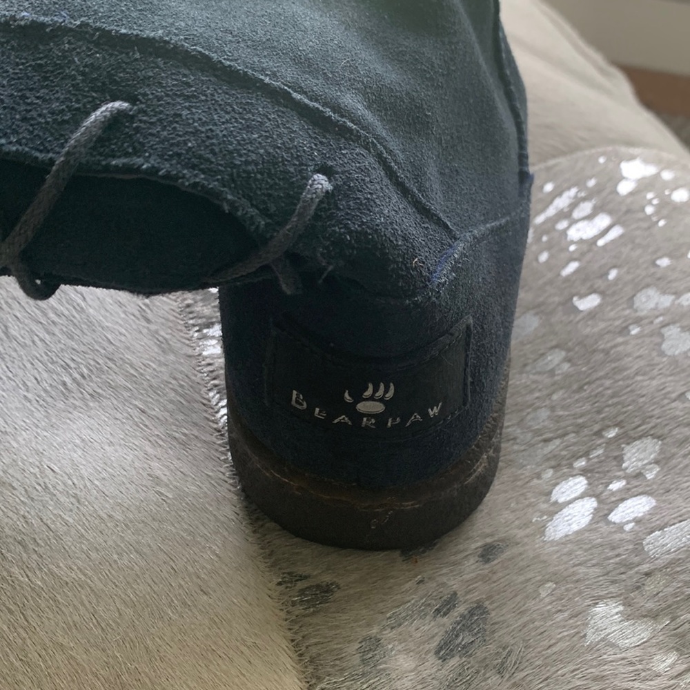 Bearpaw suede and wool boots 😀